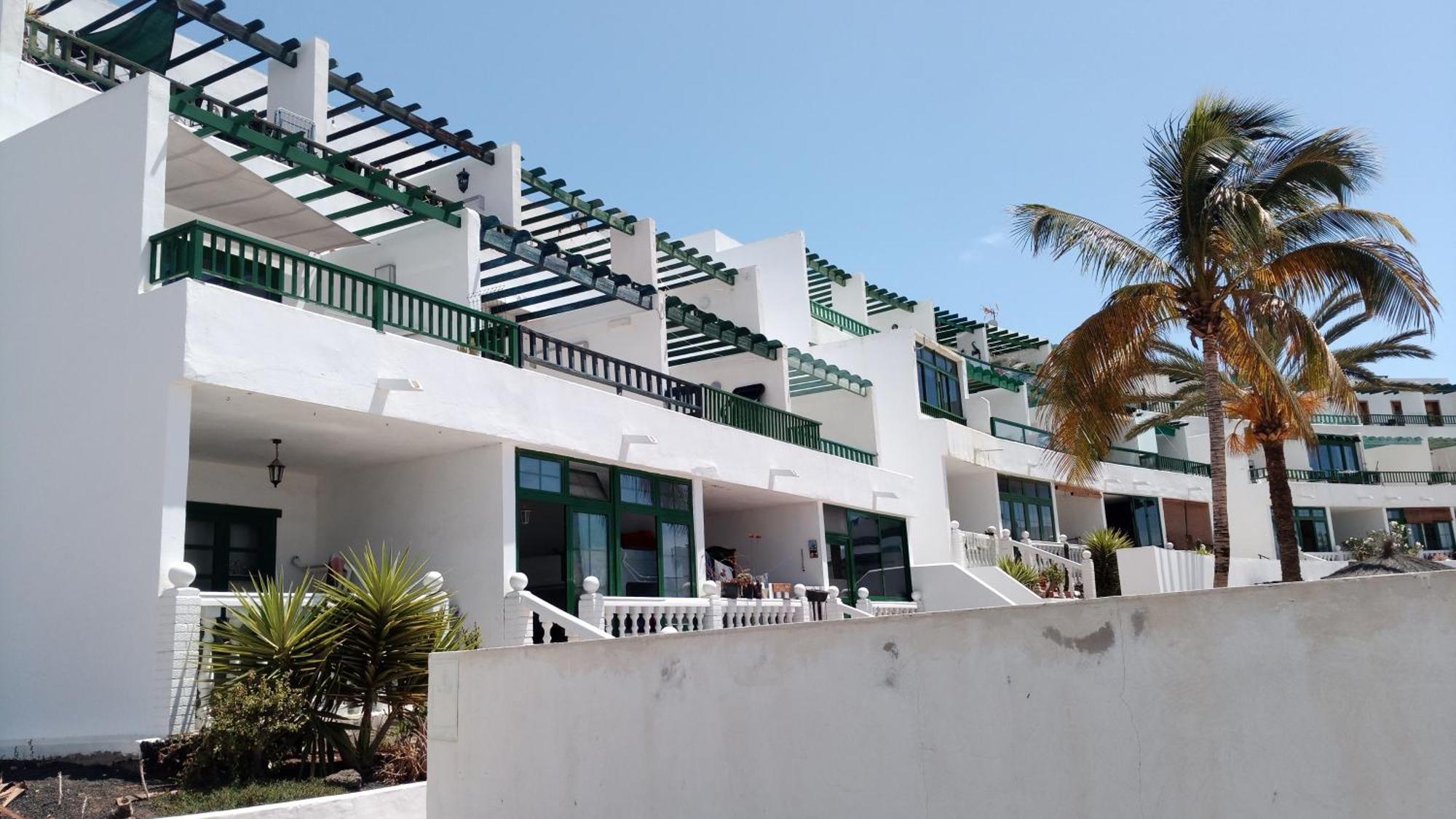 Tuscan Apartment Mit Meerblick Und Sonnenterrasse Costa Teguise Buitenkant foto